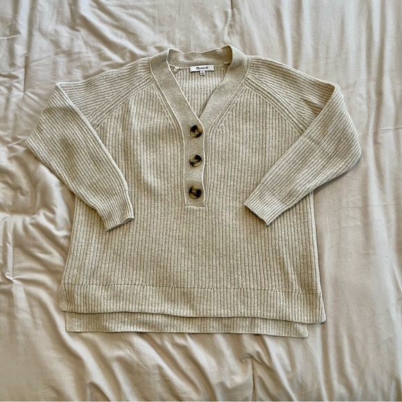 Madewell Sweaters - Madewell Cream V-Neck Sweater